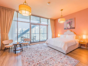 Brand New Studio, King Bed, Near Metro, JLT, Fast WiFi